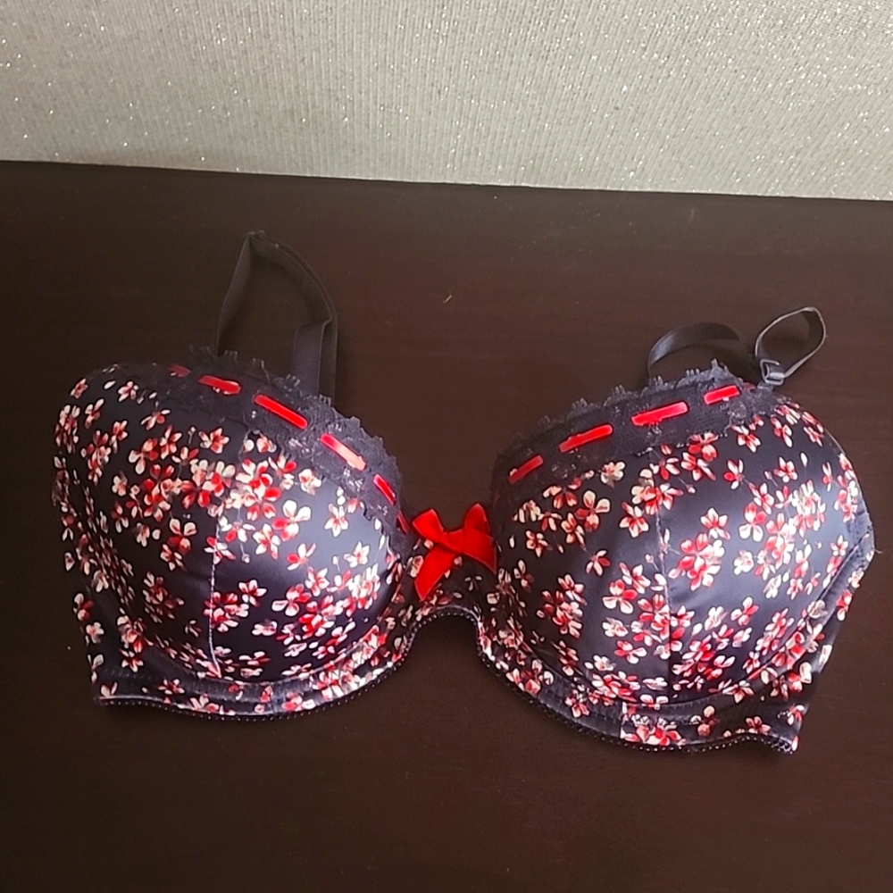 Knickerbox 32b bra